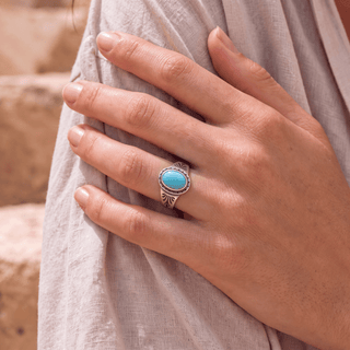 Southwestern Classics Turquoise Oval Ring